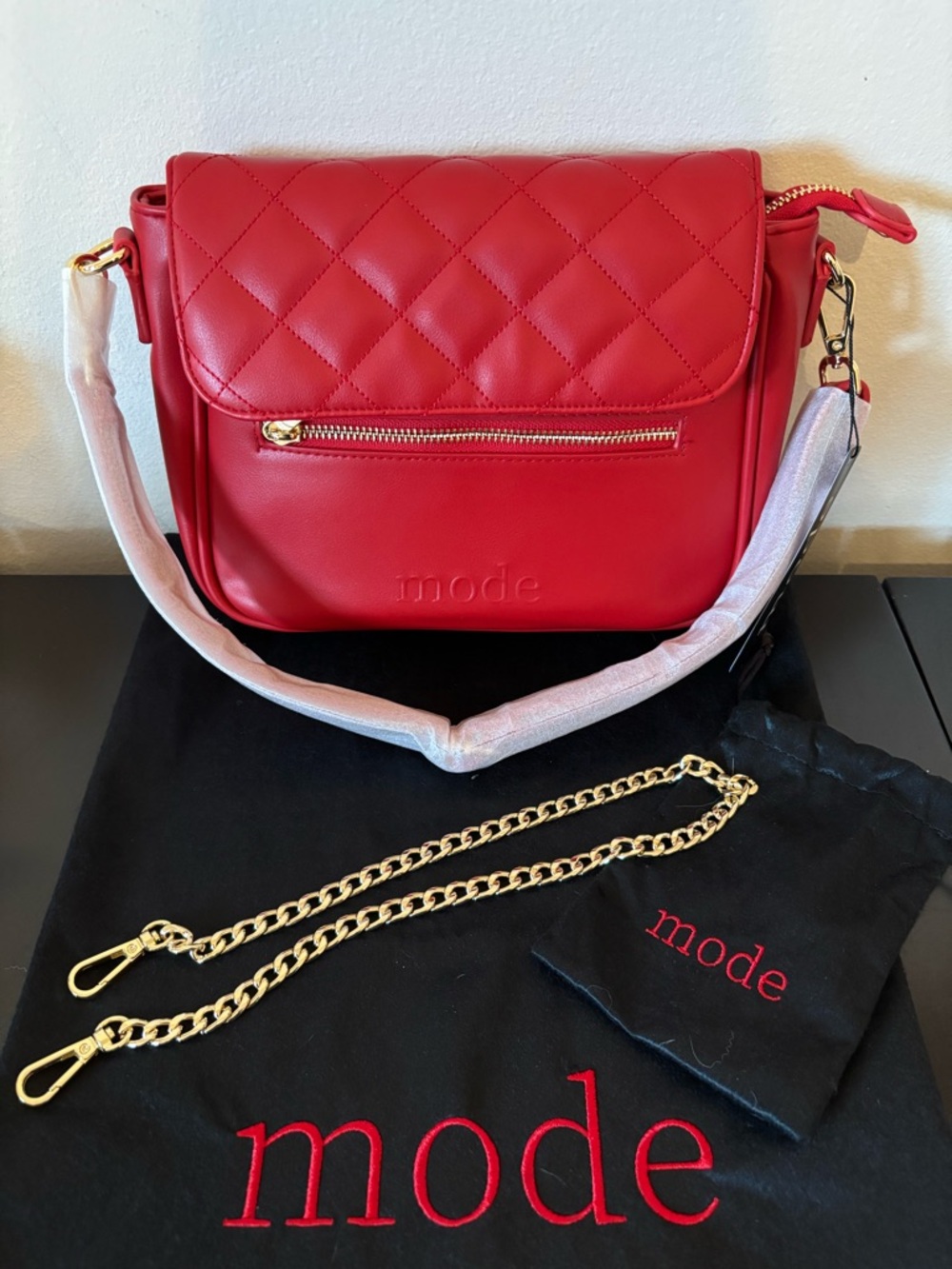 NWT! Ltd Edition Crimson Mode Quilted Hand Bag